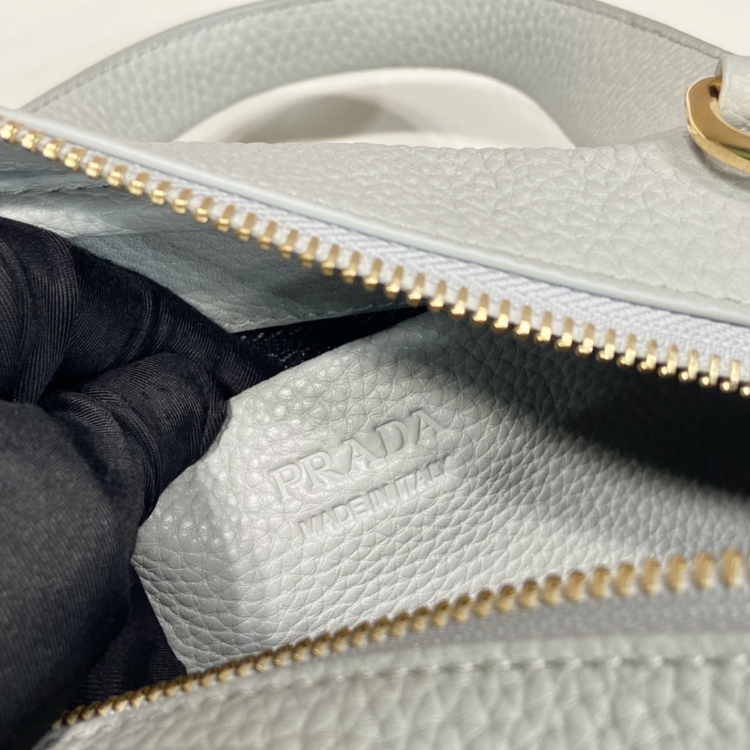 Prada_1BH078_Handlebags-